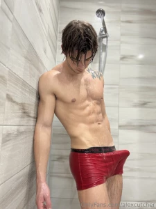 Can you join me in this shower and take off this boxer