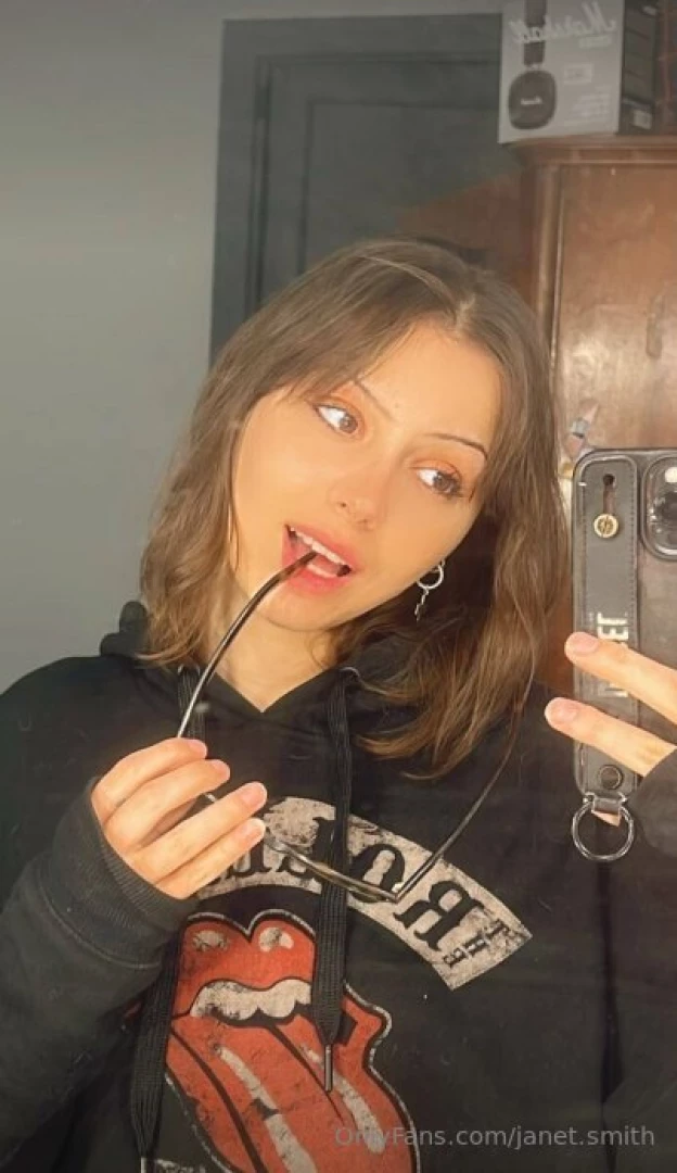 A pleasant visit to a makeup artist can be a real gift for your mind 