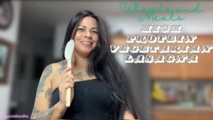 Welcome to my kitchen on todays episode of wheels and meals we stay