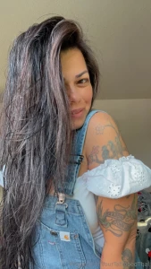 Happy friday hope you dont mind wet hair and no makeup its my go-to