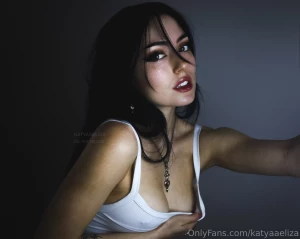 I dont like wearing a bra let me use ur hands instead gt part 3