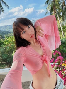 What would you do in this situation you re on vacation you land on an