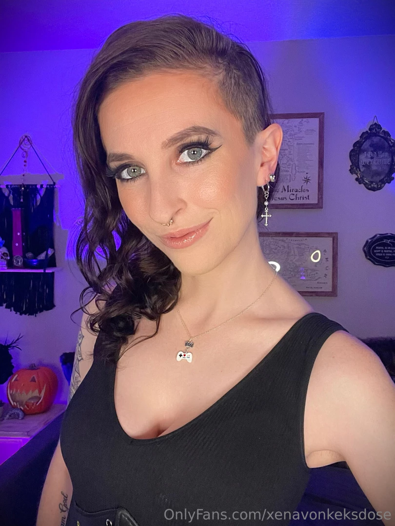 My new hairstyle isn t it cute and edgy part 1 