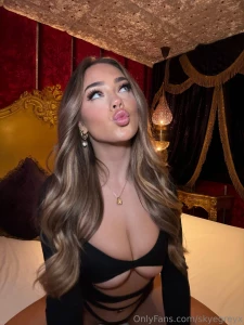 Sealed with a kiss just for you babe