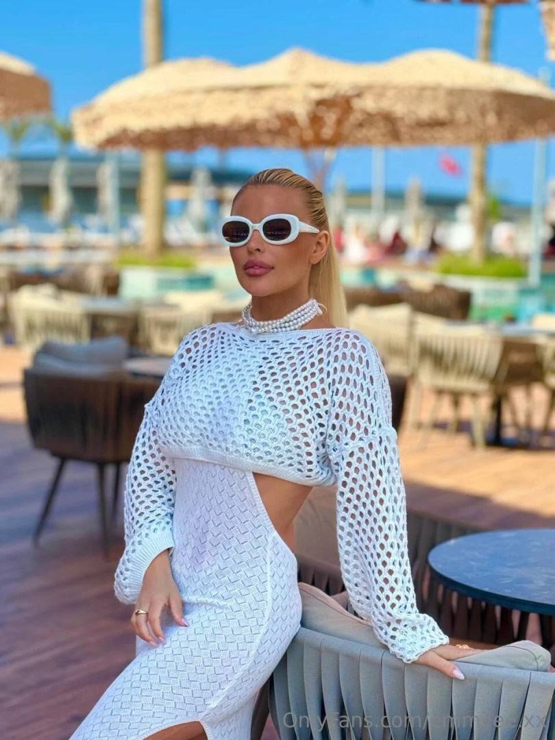 Get your glasses out your girl s ready to shine 