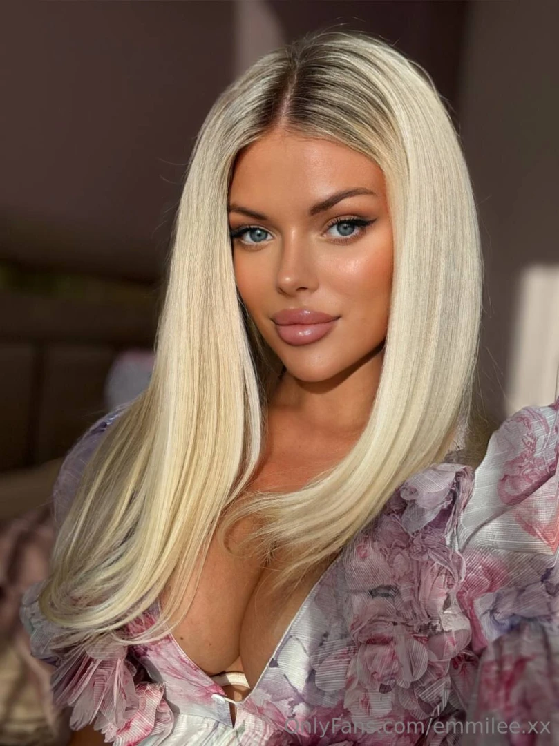 Fashion is the armor to survive the reality of everyday life - bill 