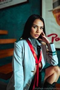 Something wants to say hiiii