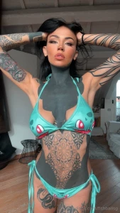 It s soooo easy to take it off