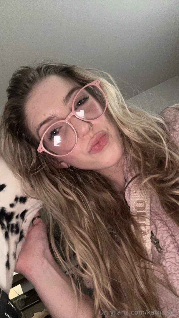 Going live tonight on urfavgirlnextdoor i hope you can make it 