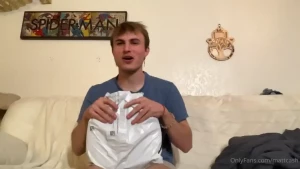 Here is an unboxing for you guys to end the legendary week it has been