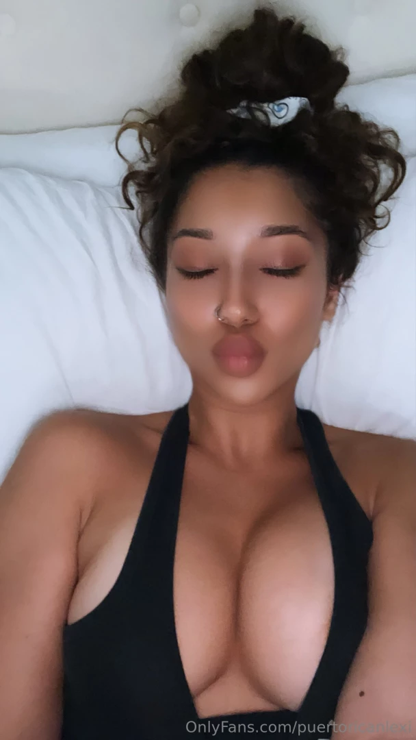 Honestly this top just needs to come off what do you think 