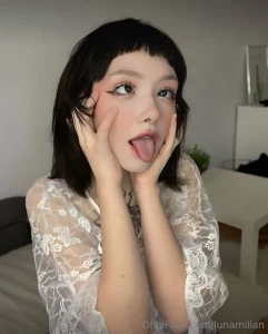 Slutty babe byebblue1 loves to shake in orgasm when she play with her part 4
