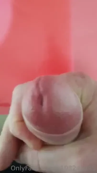 Tell me if you d like to be licking this whilst i spurt 