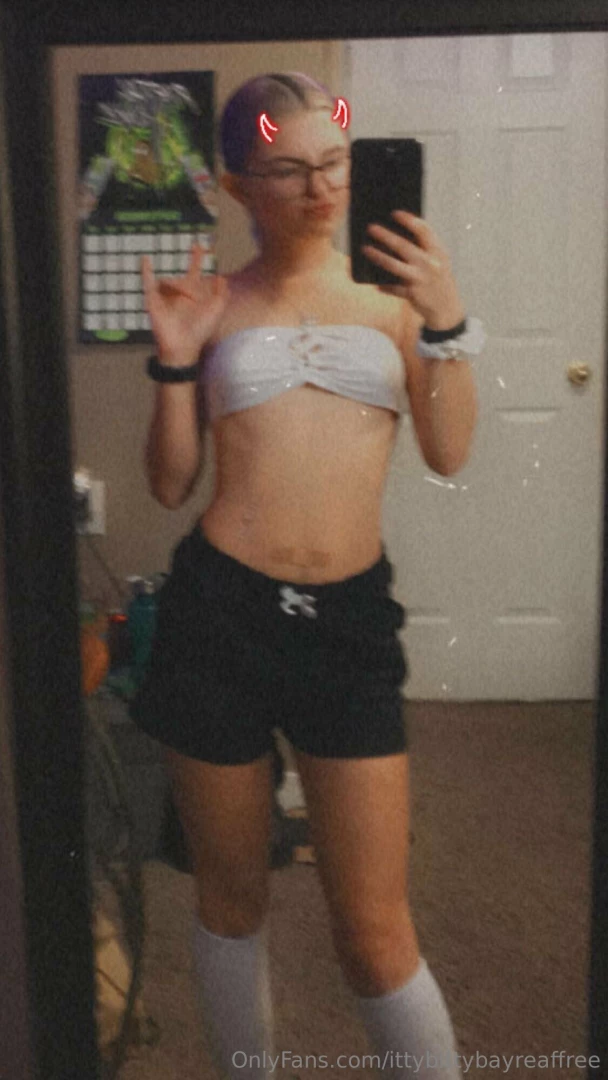 Itty bitty titties all for you handsome psst subscribe to my vip 