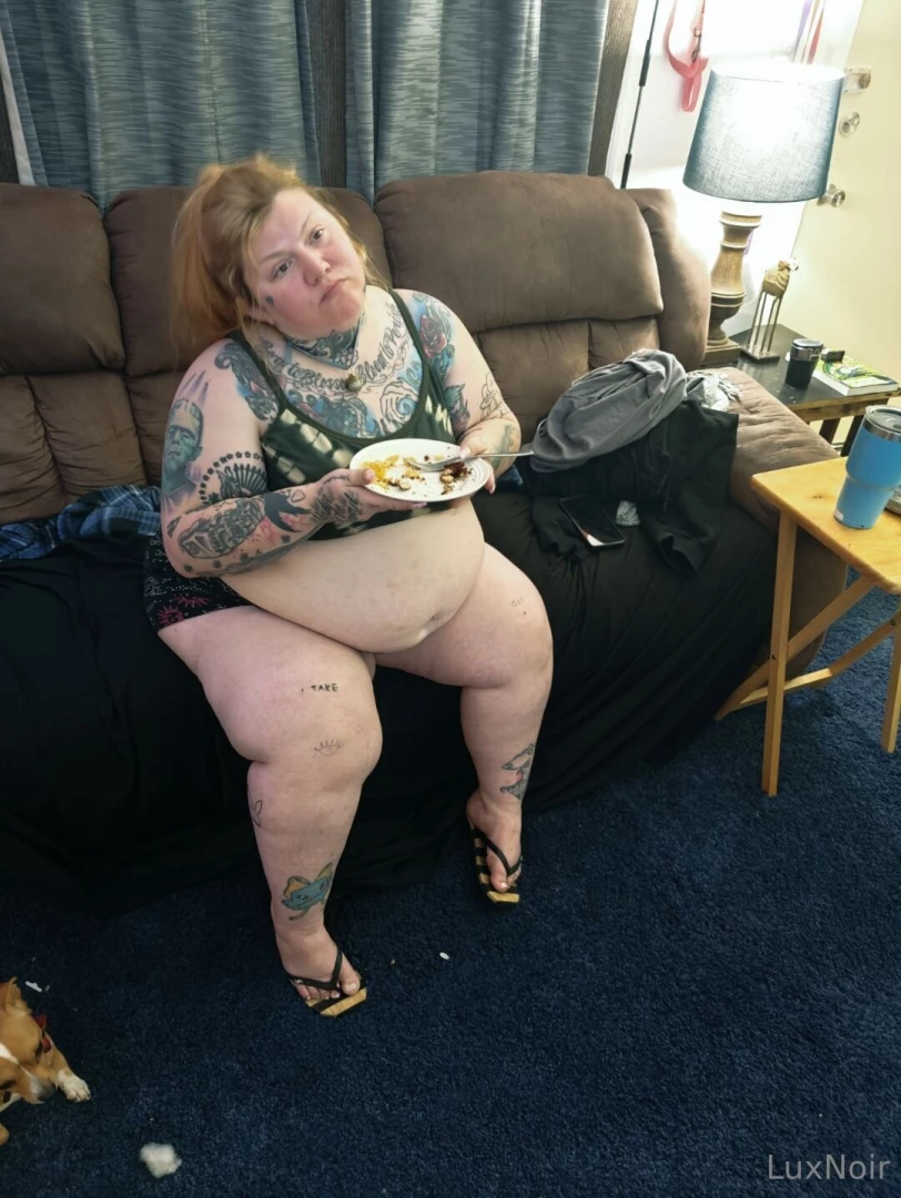 Some stills from yesterday big stuffing clips coming up part 8 