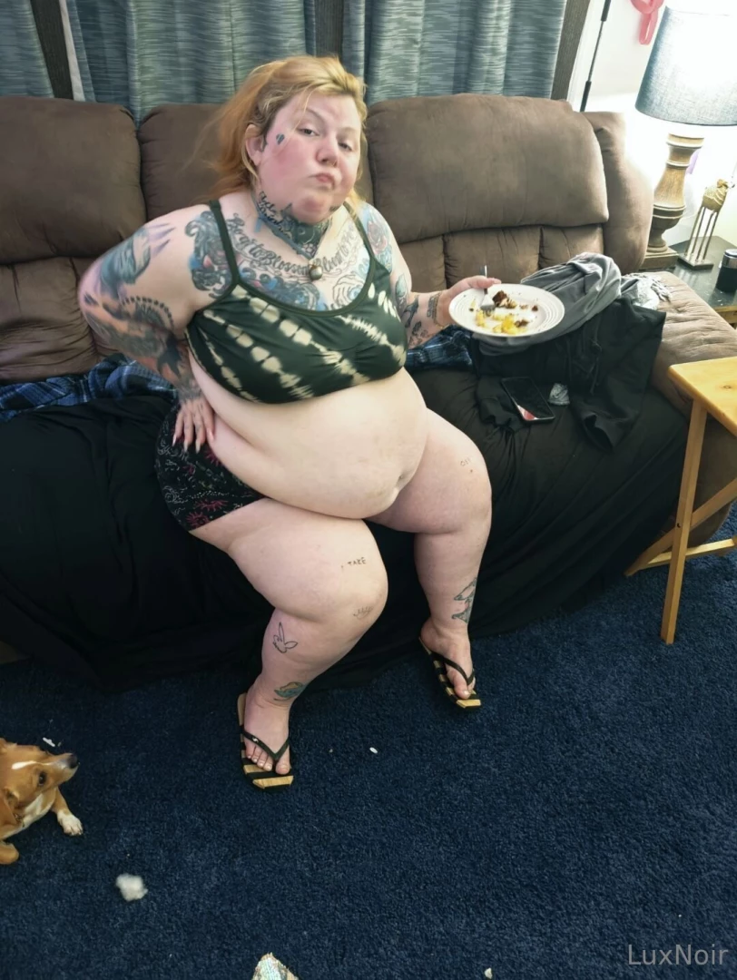 Some stills from yesterday big stuffing clips coming up part 3 