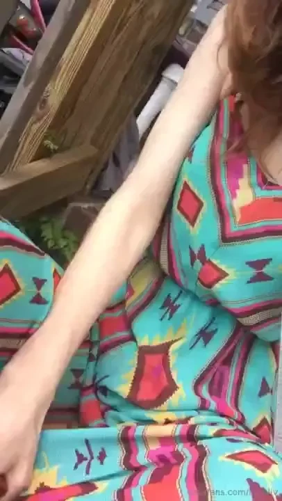 Good morning enjoy this lil upskirt clip i m off to the doctor catch 