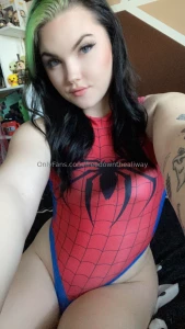 Wanna cover me in webs