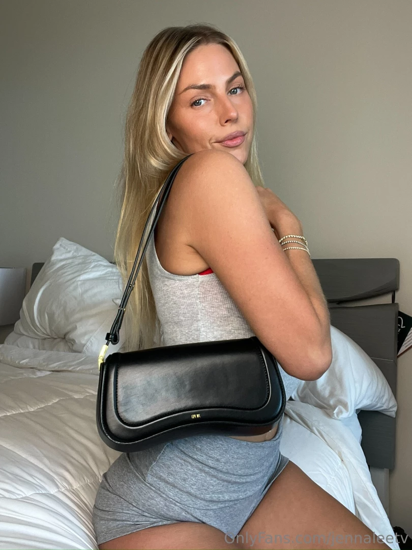 Wanted to show you my new purse 