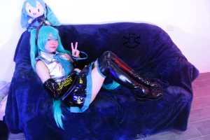 Que ondi guapetones debido a unas cosillas que pasaron en facebook xd