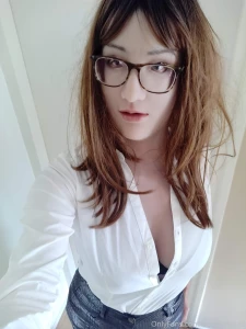 I love this outfit maybe need to button up better next time