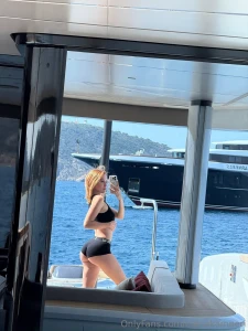 My toxic trait is that 80 of my camera roll is videos of my ass but part 1