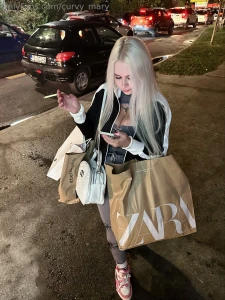 I just want something feminine to go shopping and then on a date