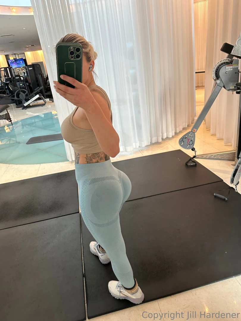 Butt workout day care to join in 