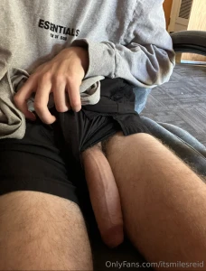 How am i supposed to hide this between my legs part 1