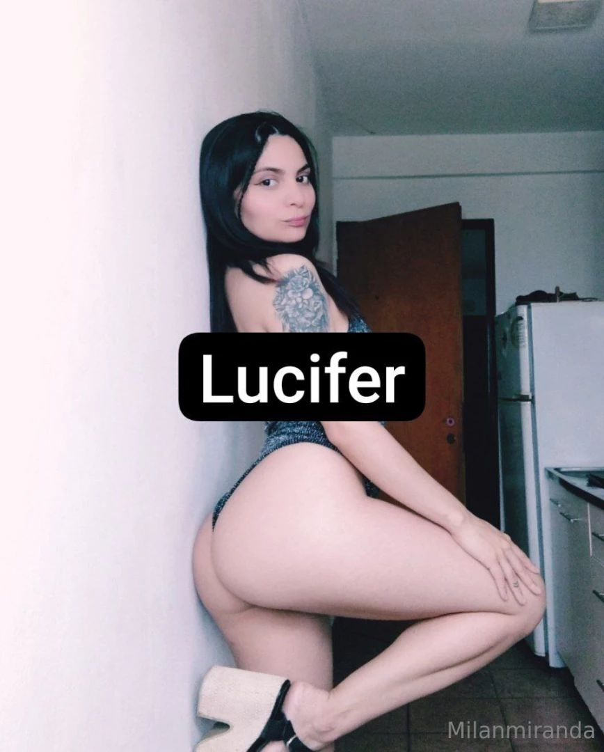 Hi love do you want to play i make personalized videos 