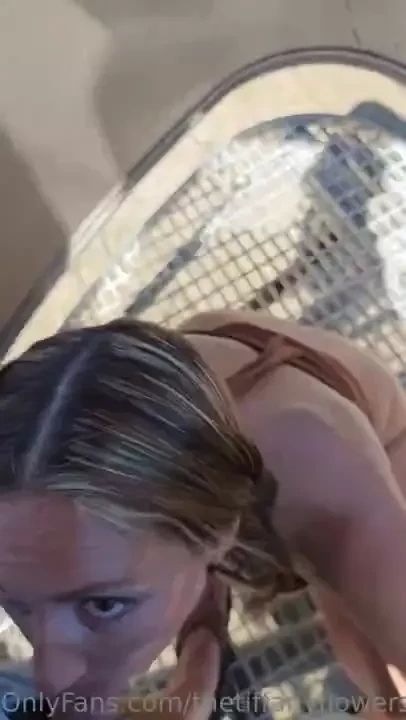 Soooo fingering myself in the last clip made me super horny so i 