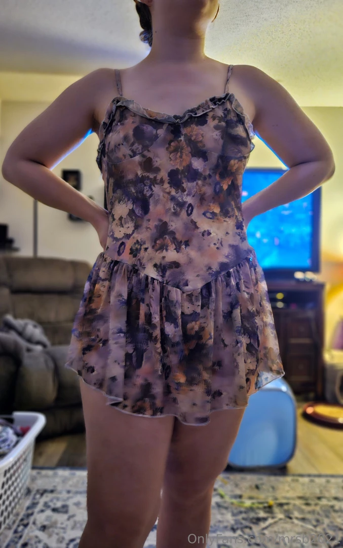Wanna see more of my new sexy outfit babe 