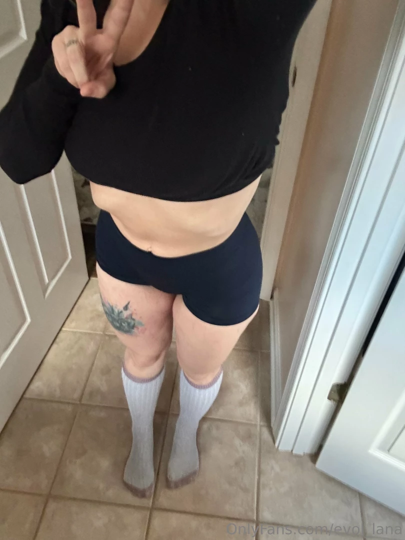 Good morning my loves it snowed here well sprinkled frozen rain but 