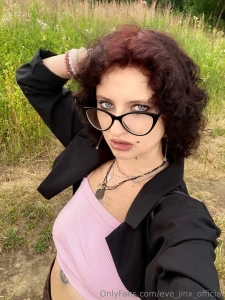 Hot sexologist y jessica knows about all your juicy desires and is