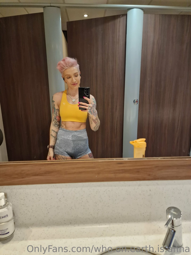 Hey it s me just chilling at my 2nd home 