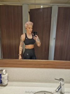 Sometimes the all black outfit just needs to make an appearance to