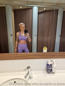 Annnnnd i m back at it boys and girls so glad to be back doing the