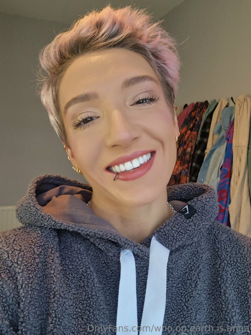 Guessssss who s back not sure where i went but let s not worry about 