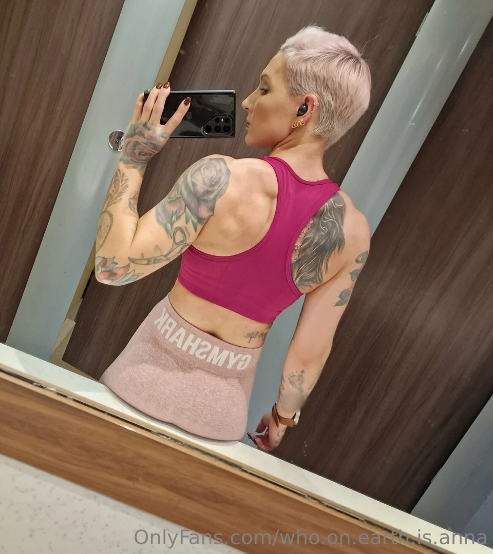 You guysssss i have been super ill but today was my first day back in 