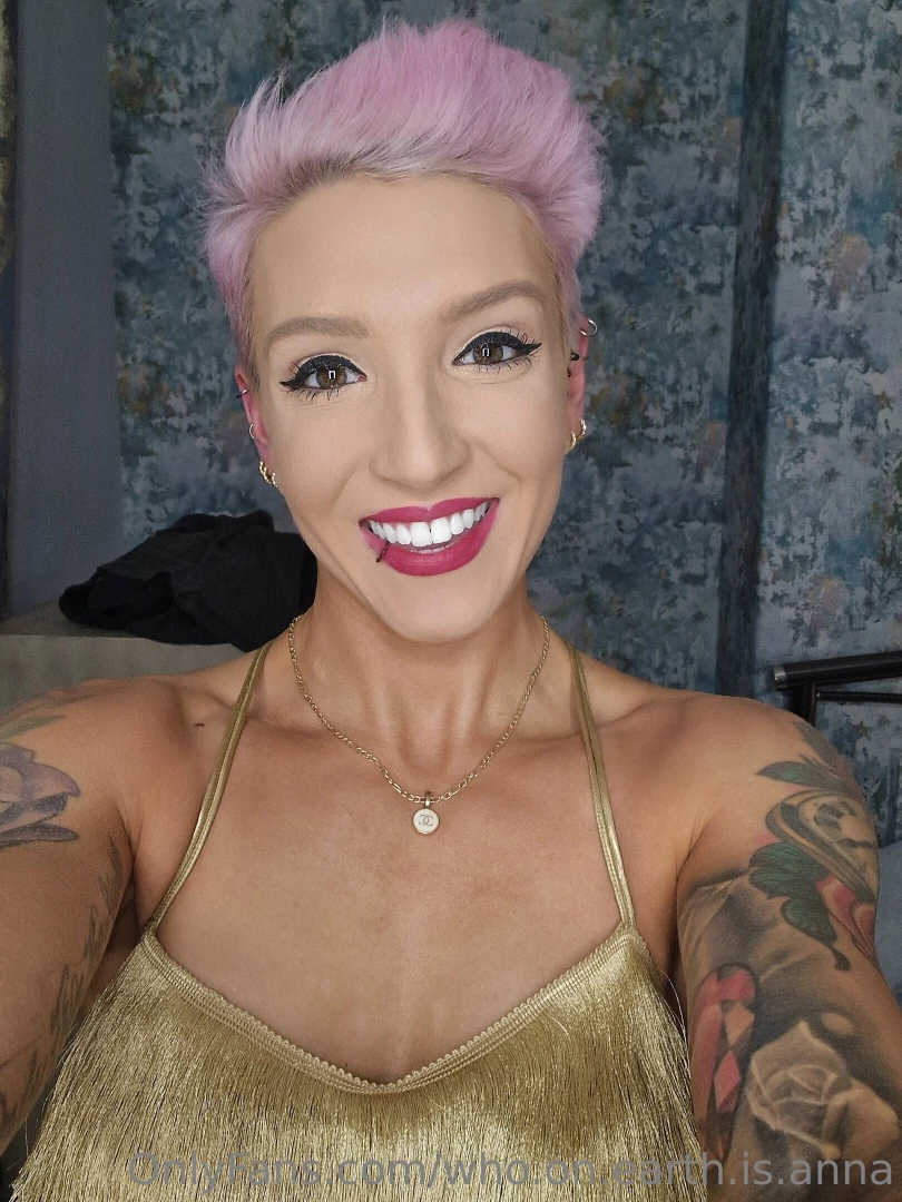 I really would quite like to find the time for a night out and a bit 