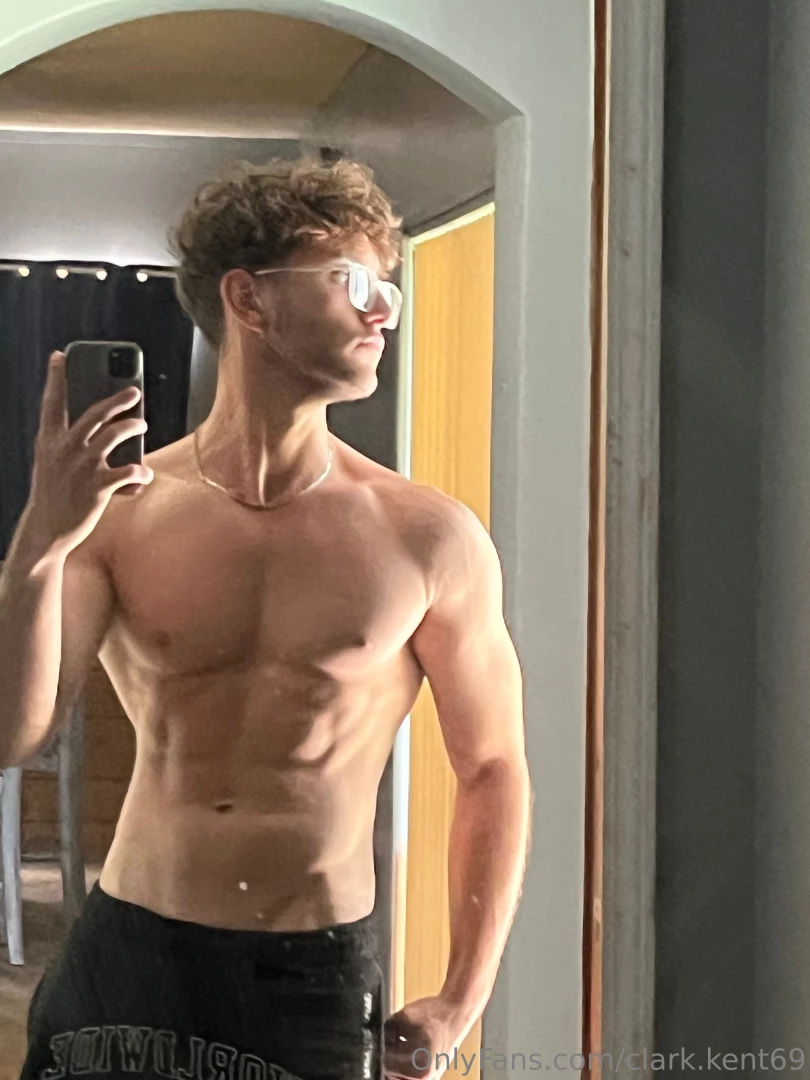 Text me for ass content i know u wanna see my right hole 