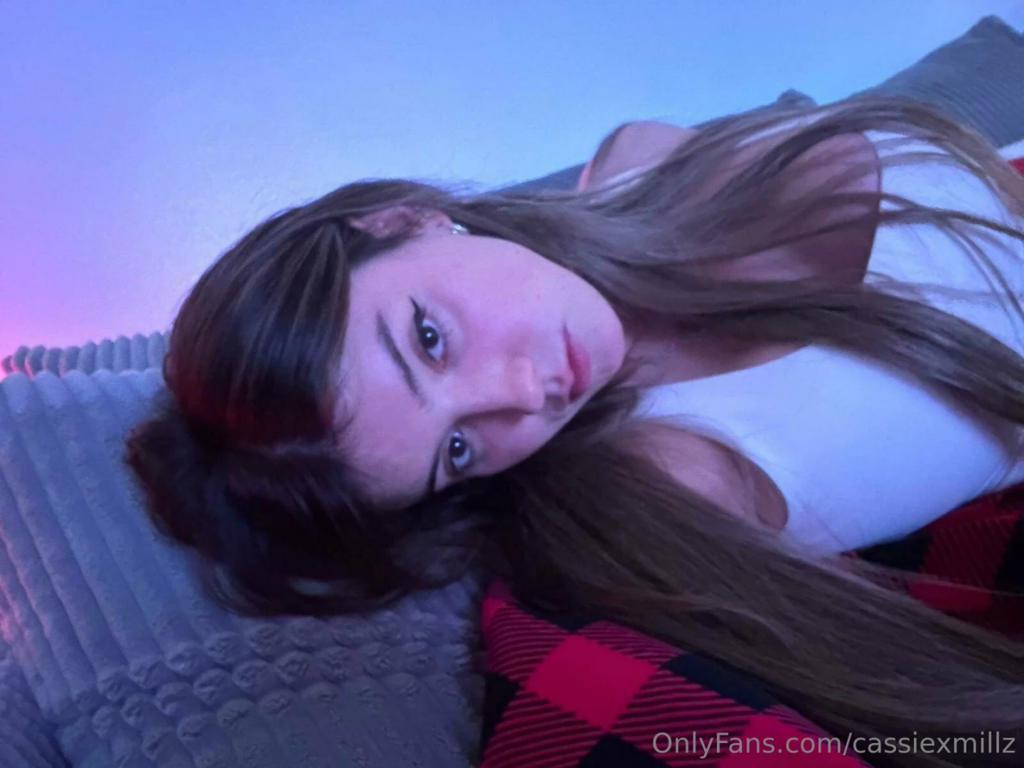 I m so bored but too horny today can t you help me with that 