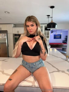 Good morning baby wanna taste my juices today