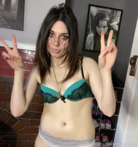 Feeling sick has kinda given me abs part 1