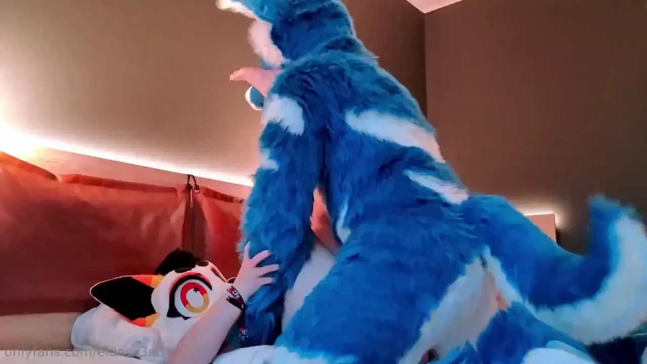 Woof this big boy fucked me hard and well enjoy these clips he put 