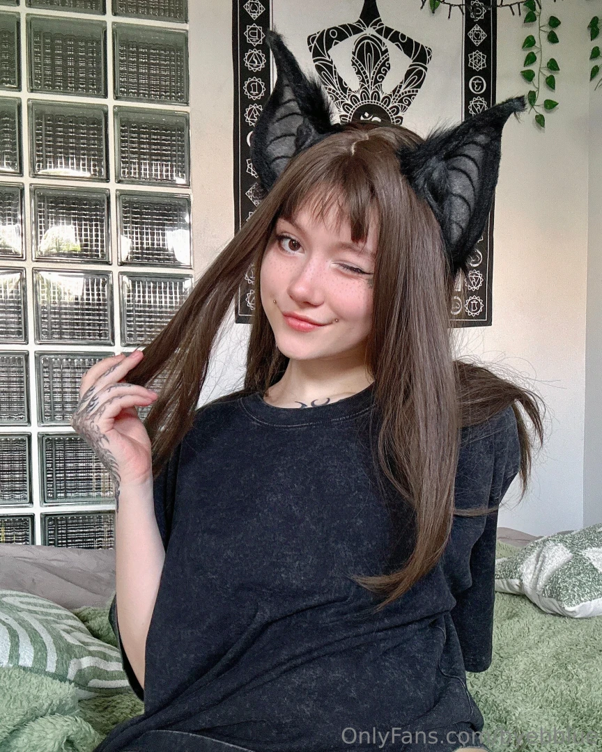 Yes i ve got black ears and no i don t bite unless you beg me to 