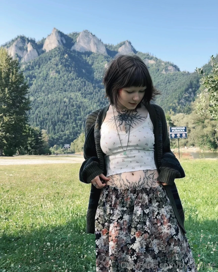 Disheveled and in love with this wild beauty 