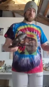 Do you want to see my big lizard