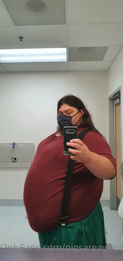 Had to wear an old 7xl shirt was like spandex on me part 2 