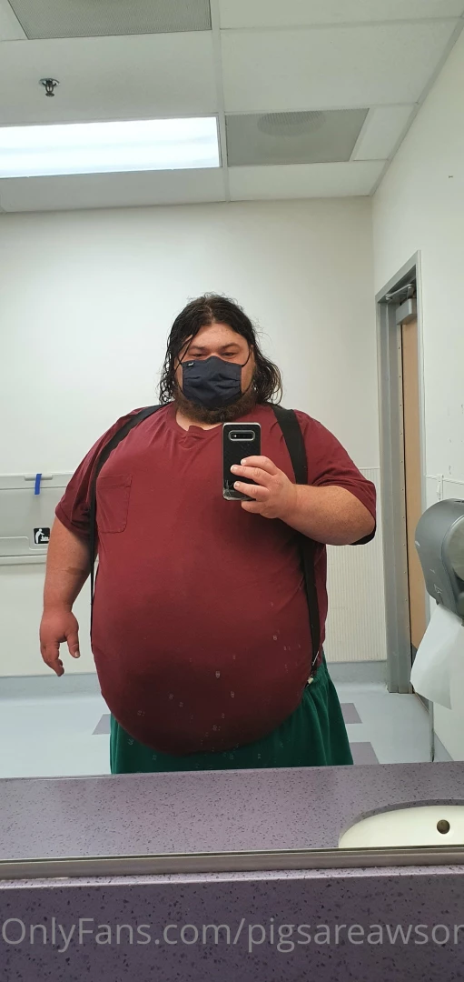 Had to wear an old 7xl shirt was like spandex on me part 3 